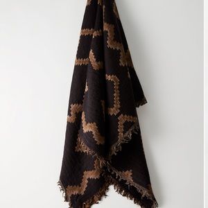 Diamond Mosaic Blanket Scarf